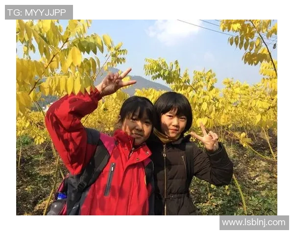 与刘娜畅谈她的足球生涯与成长故事的精彩瞬间