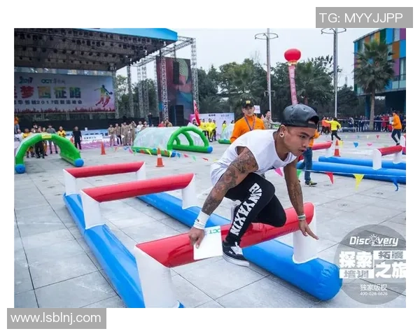 成都极限运动队团队协作引发热议探讨运动精神与合作的重要性 成都极限运动队团队协作引发热议探讨运动精神与合作的重要性