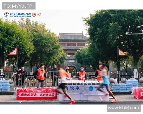 武汉城市马拉松街舞队展现团队协作精神与激情活力的精彩表现